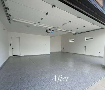 Garage after flake coating